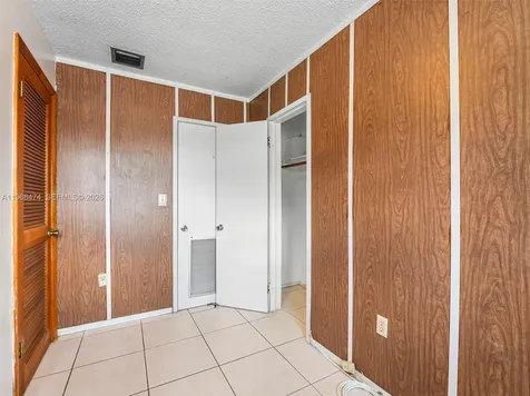 761 E 45th Street Hialeah FL 33013