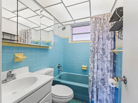 761 E 45th Street Hialeah FL 33013