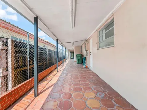 761 E 45th Street Hialeah FL 33013
