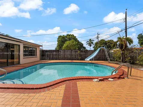 761 E 45th Street Hialeah FL 33013