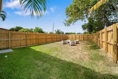 1185 NE 111th Street Miami FL 33161
