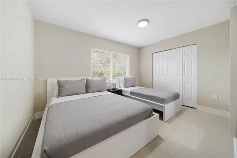 1185 NE 111th Street Miami FL 33161