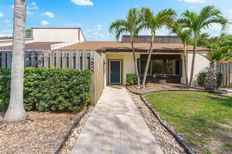 2900 NW 69th Court Fort Lauderdale FL 33309