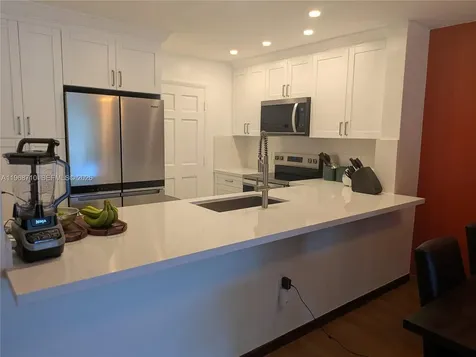 9621 SW 77th Avenue Miami FL 33156