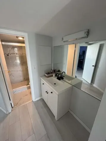 3475 N Country Club Drive Aventura FL 33180
