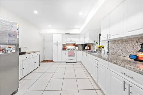 7835 W 16th Court Hialeah FL 33014