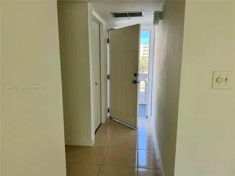 2855 Leonard Drive Aventura FL 33160