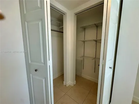 2855 Leonard Drive Aventura FL 33160