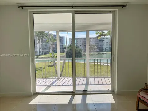 2855 Leonard Drive Aventura FL 33160