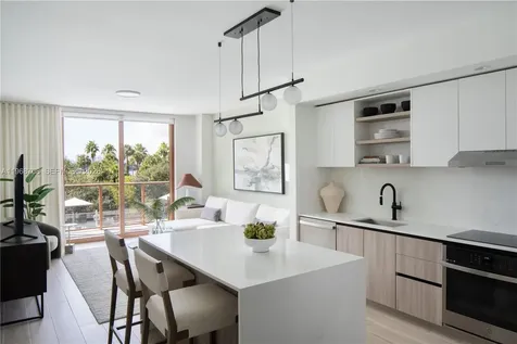 3900 Alton Road Miami Beach FL 33140