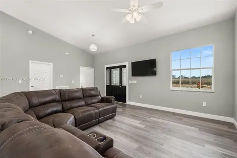 189 N Oleander Avon Park FL 33825