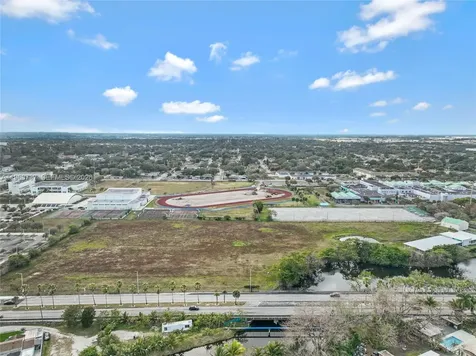 1437 NW 99th Street Miami FL 33147