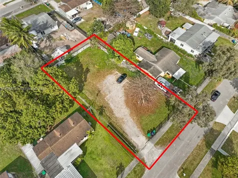 1437 NW 99th Street Miami FL 33147