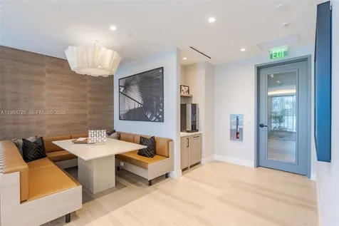 3900 Alton Road Miami Beach FL 33140