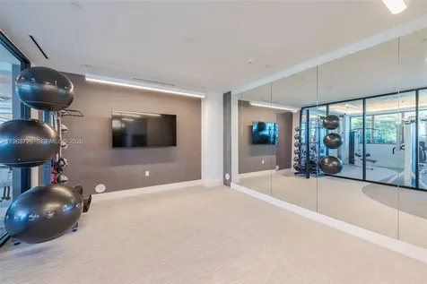 3900 Alton Road Miami Beach FL 33140
