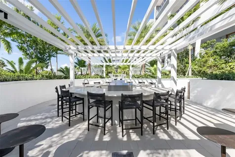 3900 Alton Road Miami Beach FL 33140