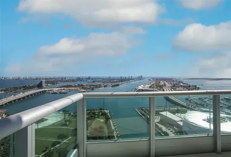 900 Biscayne Boulevard Miami FL 33132