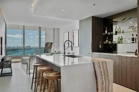 900 Biscayne Boulevard Miami FL 33132