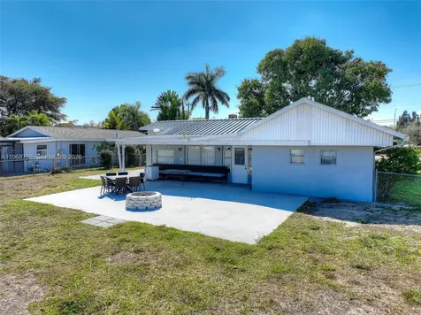 1138 Harbor Drive Fort Myers FL 33917