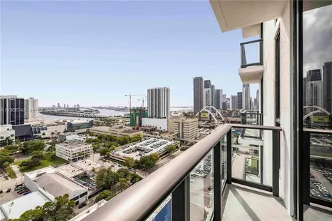 1642 NE 1st Avenue Miami FL 33132