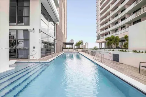 1642 NE 1st Avenue Miami FL 33132