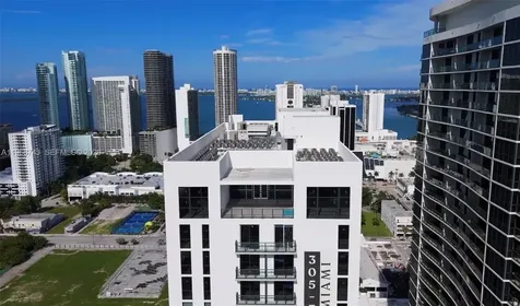1642 NE 1st Avenue Miami FL 33132