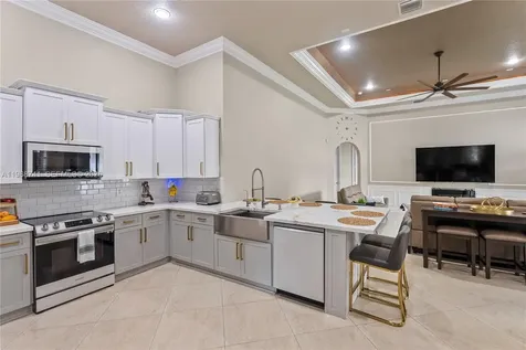 8346 SW 51st Street Davie FL 33328