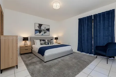 1082 W 79th Street Hialeah FL 33014