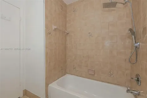 1082 W 79th Street Hialeah FL 33014
