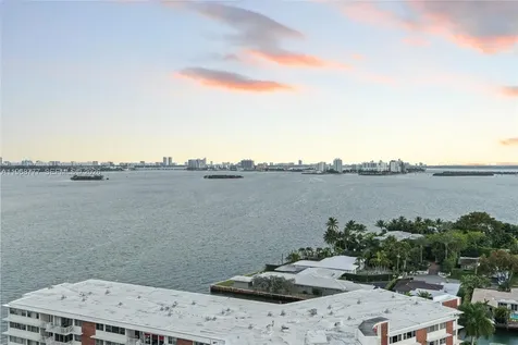 4000 Towerside Terrace Miami FL 33138