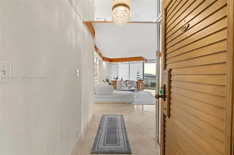 4000 Towerside Terrace Miami FL 33138