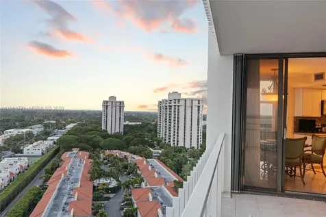 4000 Towerside Terrace Miami FL 33138