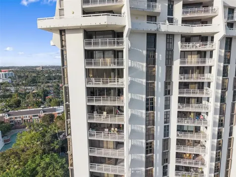 4000 Towerside Terrace Miami FL 33138