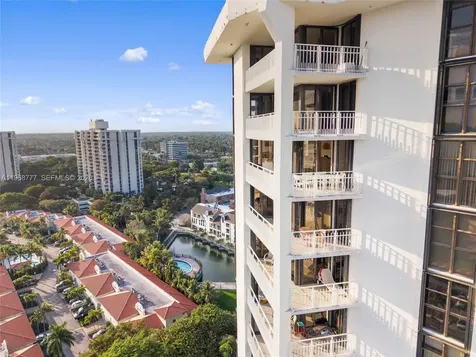 4000 Towerside Terrace Miami FL 33138