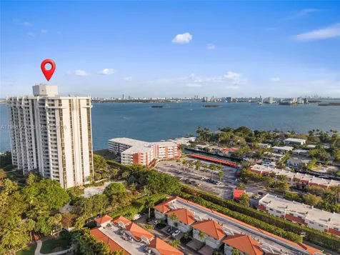 4000 Towerside Terrace Miami FL 33138