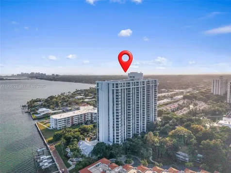 4000 Towerside Terrace Miami FL 33138