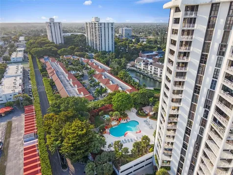 4000 Towerside Terrace Miami FL 33138