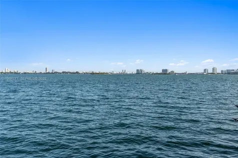 4000 Towerside Terrace Miami FL 33138