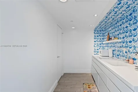 1100 West Avenue Miami Beach FL 33139