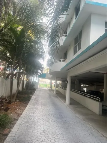 9156 Collins Avenue Surfside FL 33154