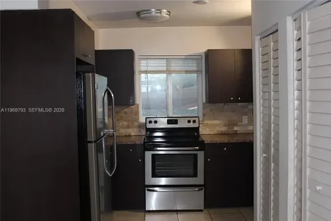 890 NW 22nd Court Miami FL 33125