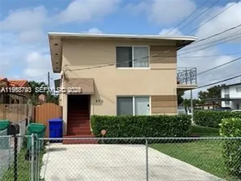 890 NW 22nd Court Miami FL 33125