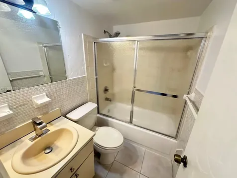 1990 W 56th Street Hialeah FL 33012