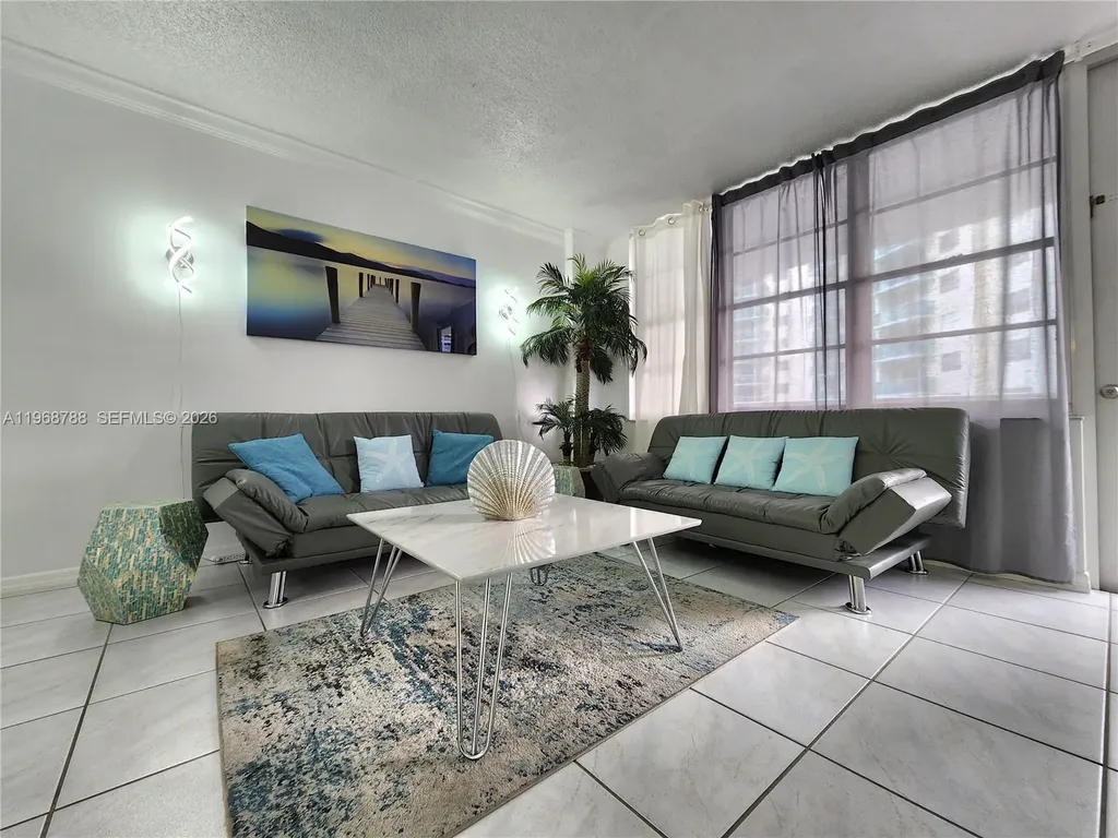 3725 S Ocean Drive Hollywood FL 33019