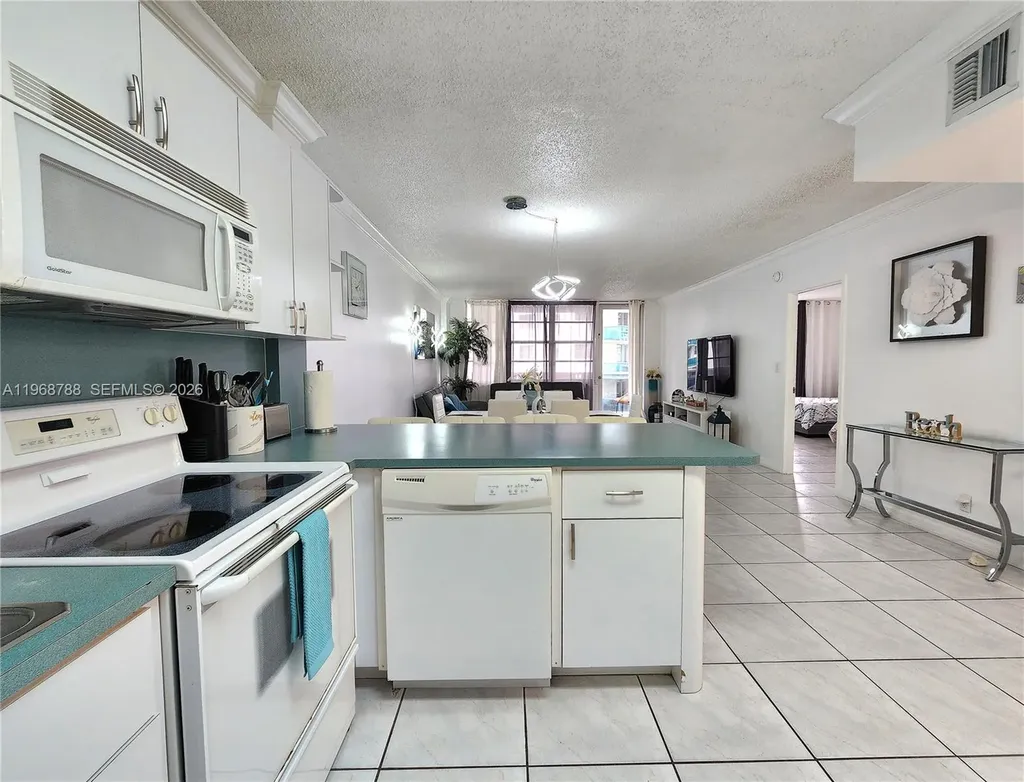 3725 S Ocean Drive Hollywood FL 33019