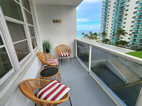3725 S Ocean Drive Hollywood FL 33019