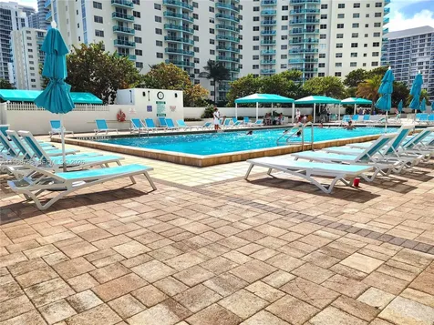 3725 S Ocean Drive Hollywood FL 33019