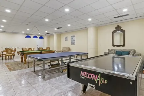 3725 S Ocean Drive Hollywood FL 33019
