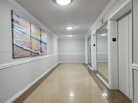 3725 S Ocean Drive Hollywood FL 33019