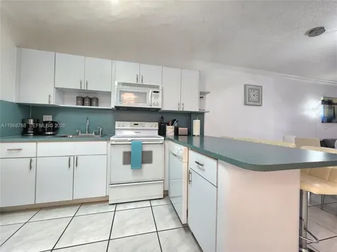 3725 S Ocean Drive Hollywood FL 33019